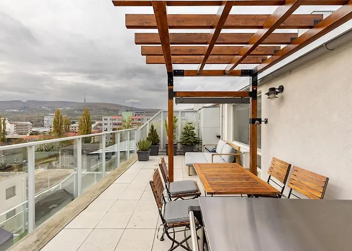Nobelova Terrace Bliss Apartment *