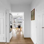 Nobelova Terrace Bliss